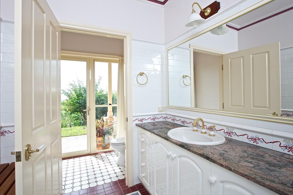 Ormeau Tranquil Garden Hideaway 아파트 외부 사진